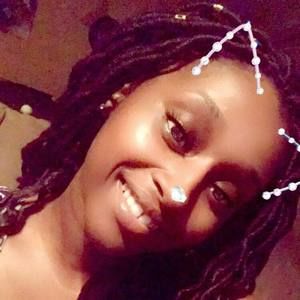 Meet your Posher, Demi